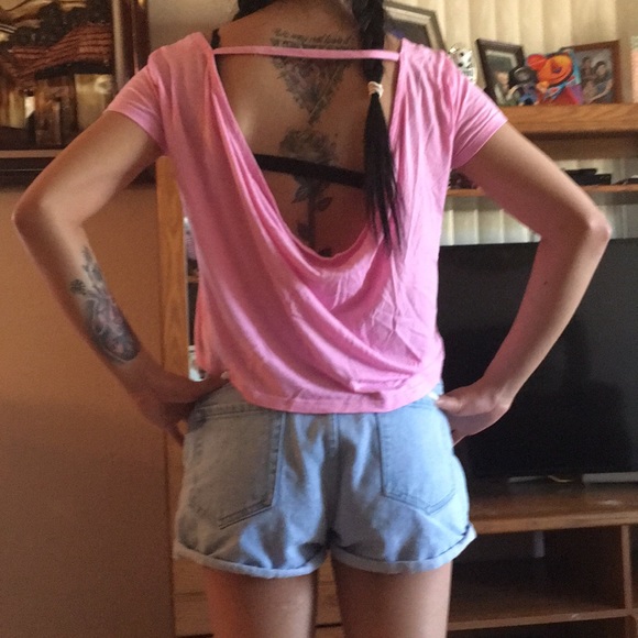 Pink crop top - Picture 2 of 3